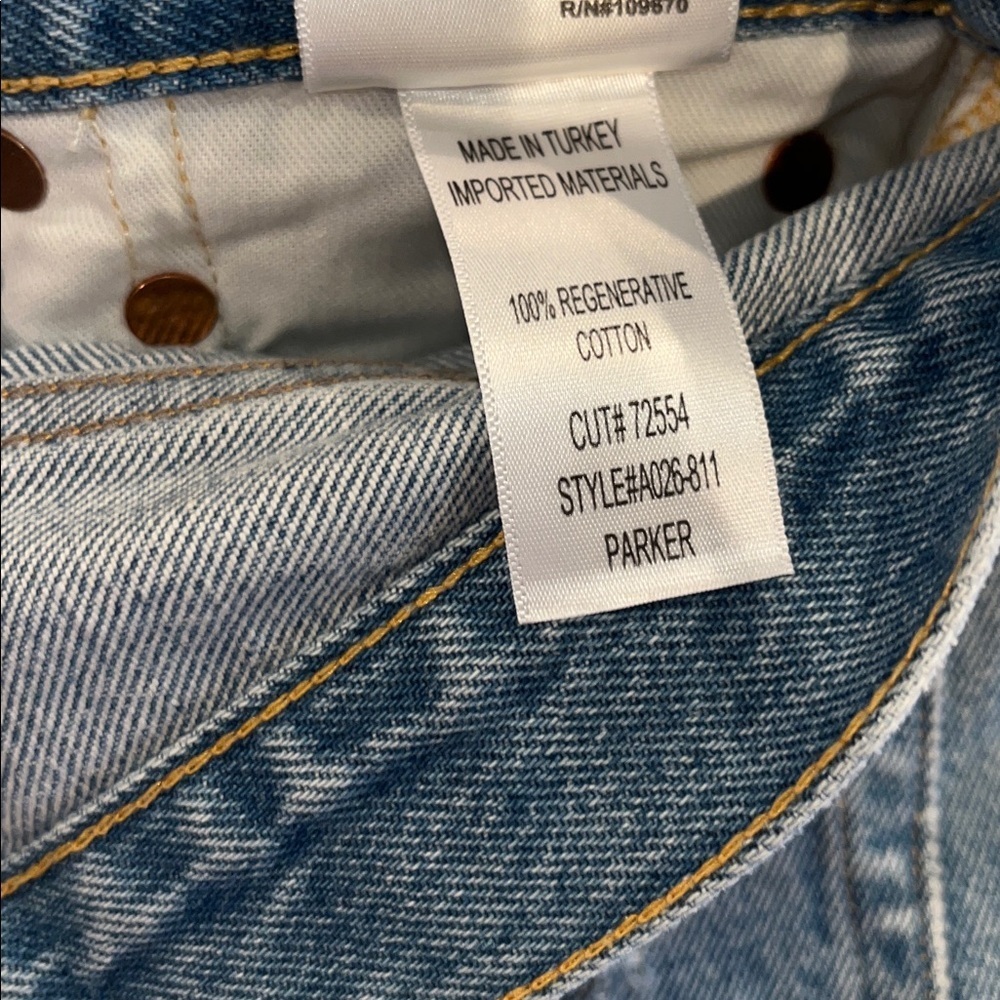 AGOLDE Parker Vintage Cut Off Short | size 23 - Picture 7 of 9